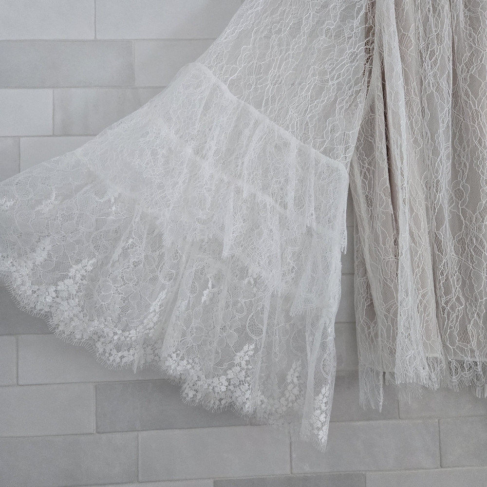 Alice + Olivia Delia Ruffled Lace Tunic Top Blouse White Sheer Mesh Bell Sleeve - Picture 3 of 10